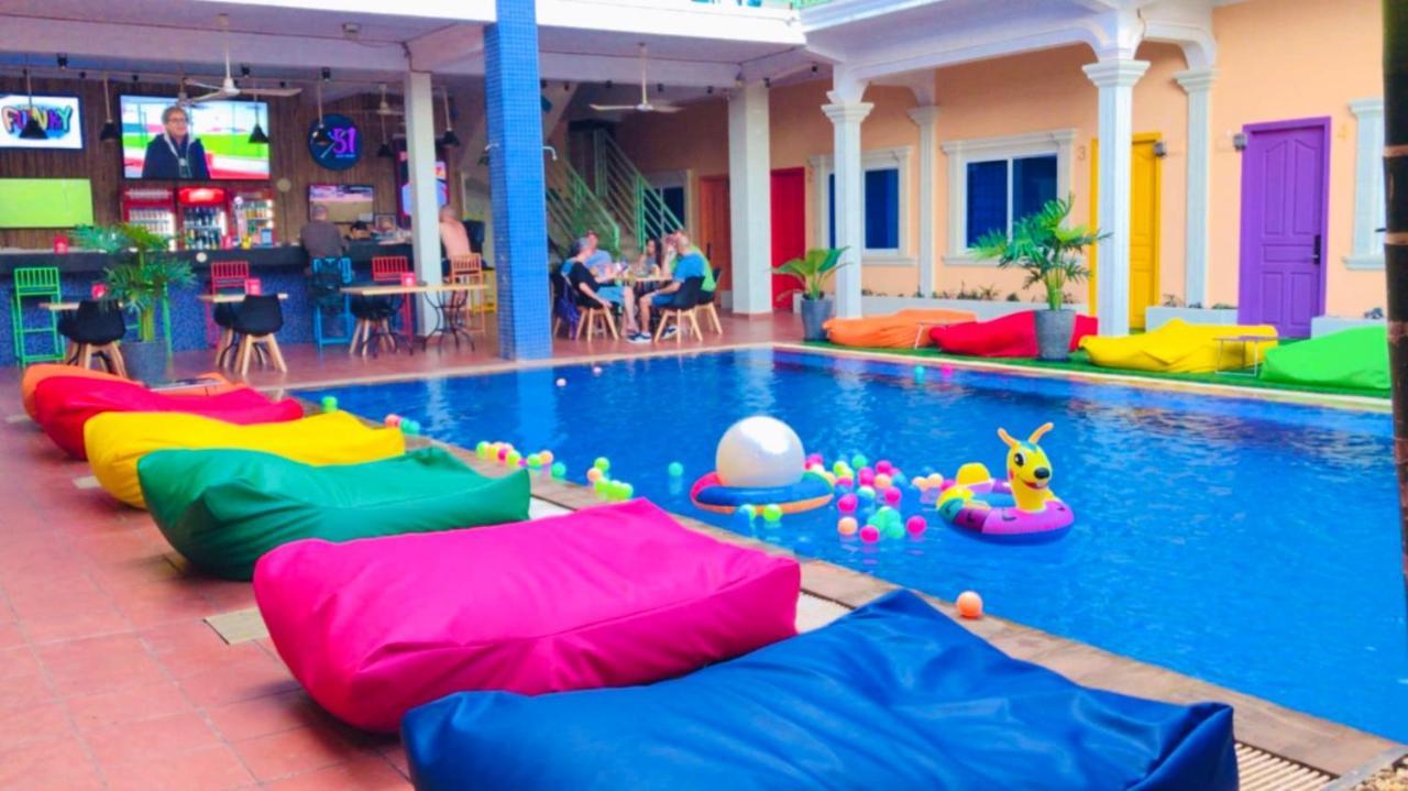 The Funky Village (Adults Only) Siem Reap Exterior foto